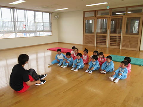 誠心こども園　体育指導